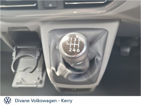 2027 Volkswagen Transporter - photo 16