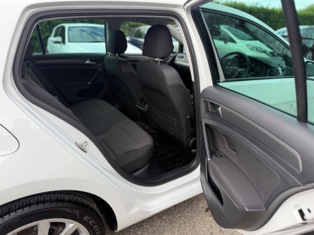 2019 Volkswagen Golf - photo 16