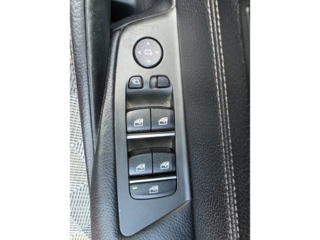 2017 BMW 5-Series - photo 24