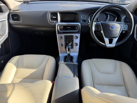 2018 Volvo V60 - photo 24