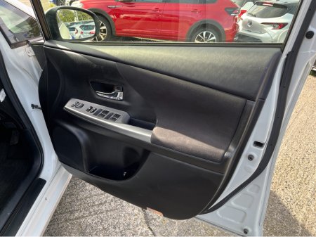 2021 Toyota Prius - photo 13