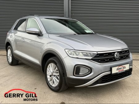 2023 Volkswagen T-Roc LIFE 1.0 TSI MANUAL 110HP  * REVERSE CAMERA *