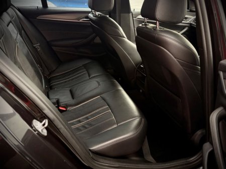 2018 BMW 5-Series - photo 10