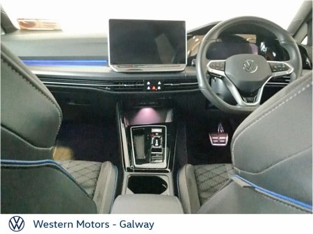 2025 Volkswagen Golf - photo 2