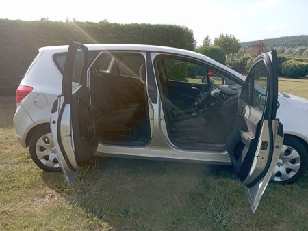 2015 Opel Meriva - photo 6