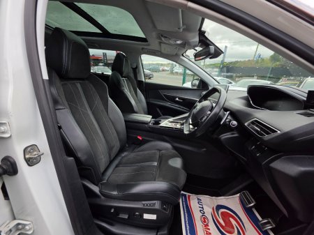 2020 Peugeot 5008 - photo 2