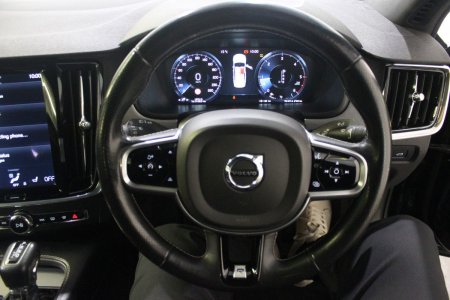 2019 Volvo S90 - photo 17