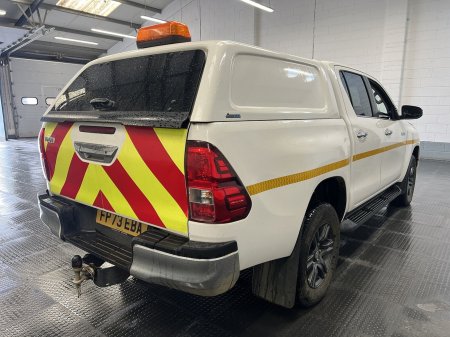 2023 Toyota Hilux - photo 3