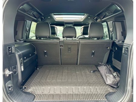 2025 Land Rover Defender - photo 30