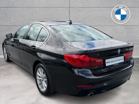 2020 BMW 5-Series - photo 2