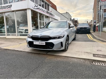 2023 BMW 3-Series - photo 2