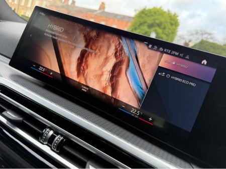 2023 BMW 3-Series - photo 30