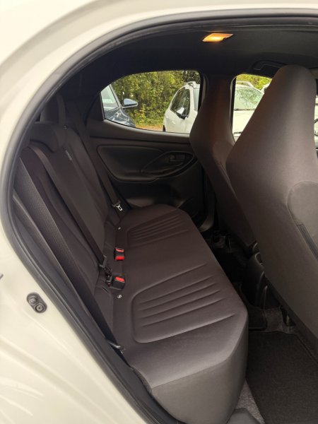 2022 Toyota Yaris - photo 33