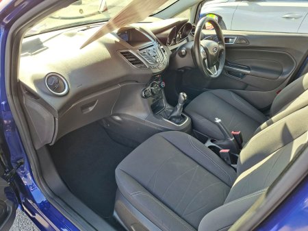 2016 Ford Fiesta - photo 5