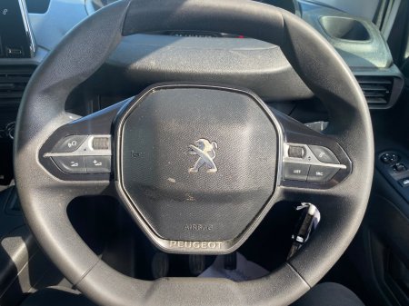 2022 Peugeot Partner - photo 12