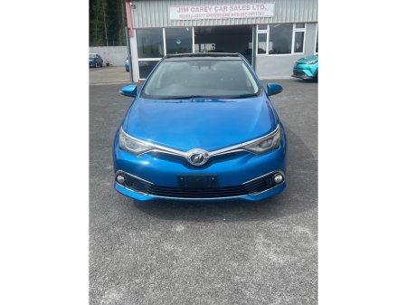 2015 Toyota Auris - photo 2