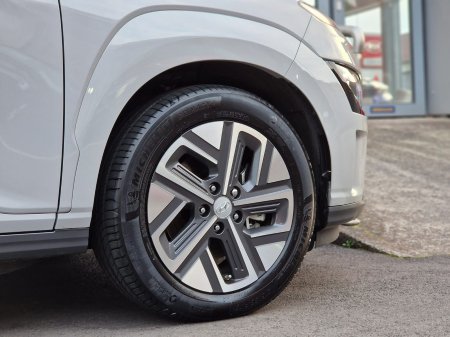 2023 Hyundai KONA - photo 8