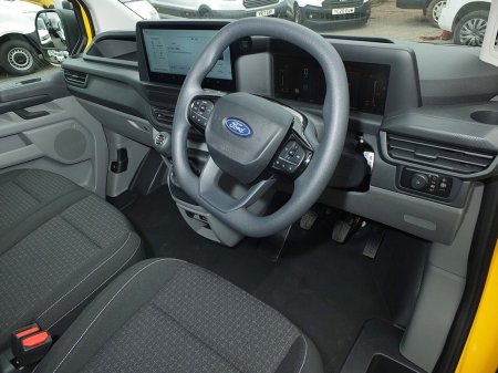2025 Ford Transit Custom - photo 17