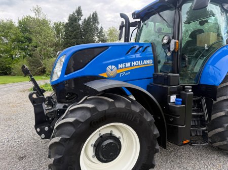2025 New Holland T7.210 - photo 13