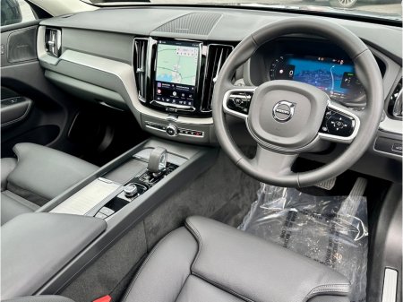 2025 Volvo XC60 - photo 8