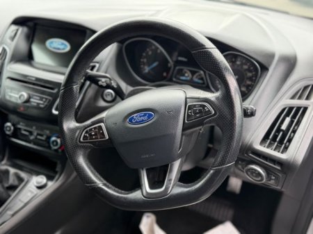 2017 Ford Focus - photo 9