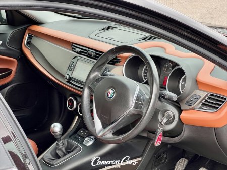 2014 Alfa Romeo Giulietta - photo 22
