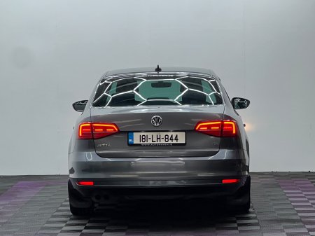 2018 Volkswagen Jetta - photo 5