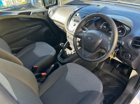 2023 Ford Transit Courier - photo 10