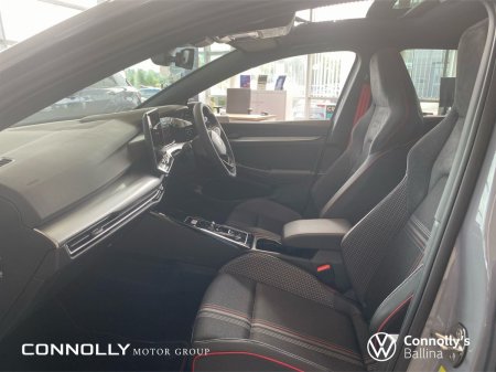 2027 Volkswagen Golf - photo 5