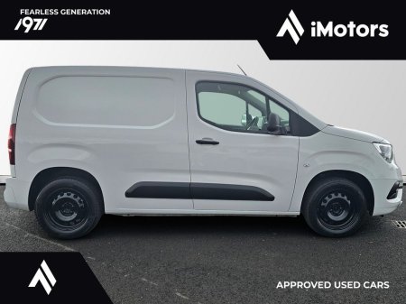 2022 Vauxhall Combo - photo 5