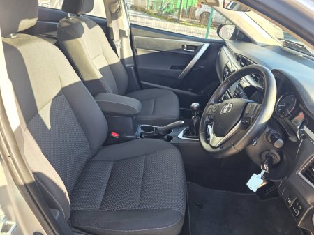 2016 Toyota Corolla - photo 8