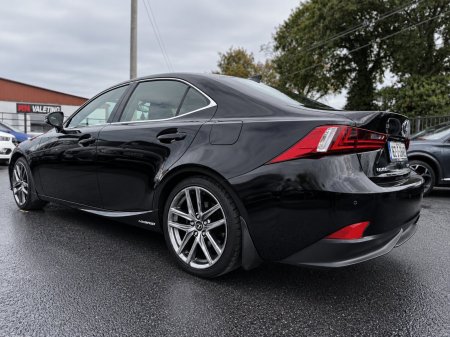 2016 Lexus IS - photo 3