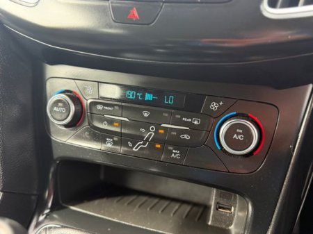 2017 Ford Focus - photo 12