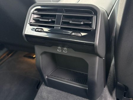 2026 BMW 5-Series - photo 25