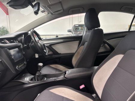 2016 Toyota Avensis - photo 6
