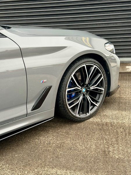 2021 BMW 5-Series - photo 13