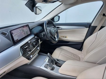 2021 BMW 5-Series - photo 7