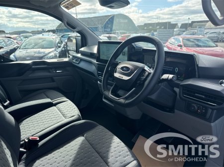 2026 Ford Transit Custom - photo 6