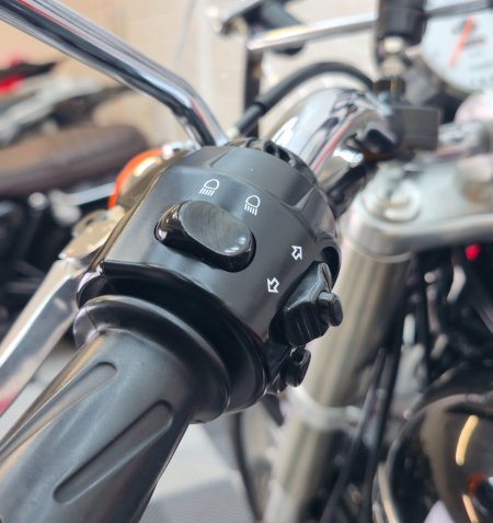 2010 Triumph Bonneville - photo 36