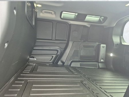 2026 Land Rover Defender - photo 8