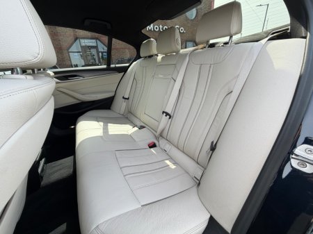 2020 BMW 5-Series - photo 16