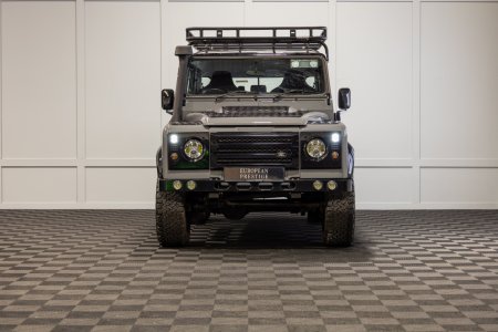 2017 Land Rover Defender - photo 2
