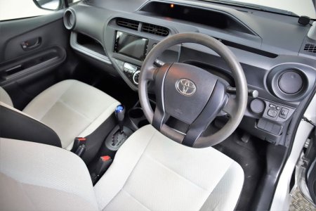 2021 Toyota Aqua - photo 13