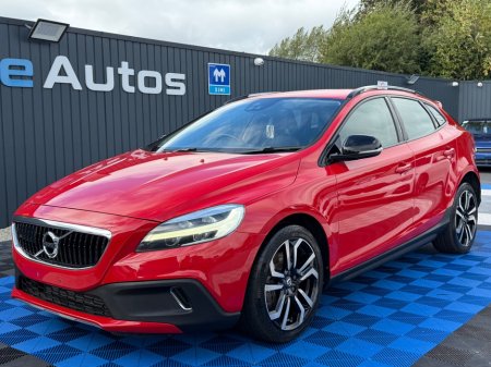2019 Volvo V40 - photo 2