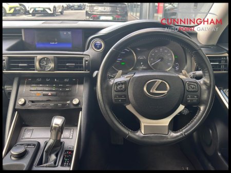2018 Lexus IS - photo 10