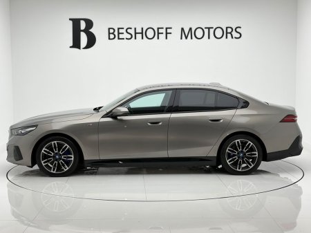 2024 BMW i5 - photo 2