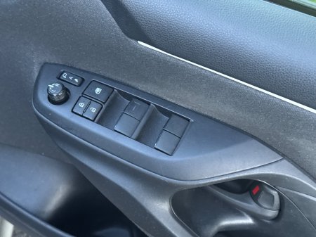 2020 Toyota Yaris - photo 18