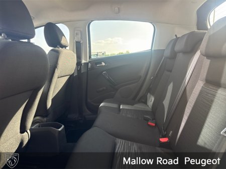 2017 Peugeot 208 - photo 9