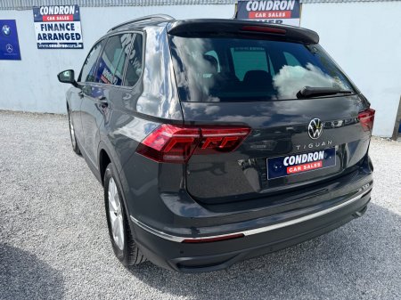 2024 Volkswagen Tiguan - photo 17