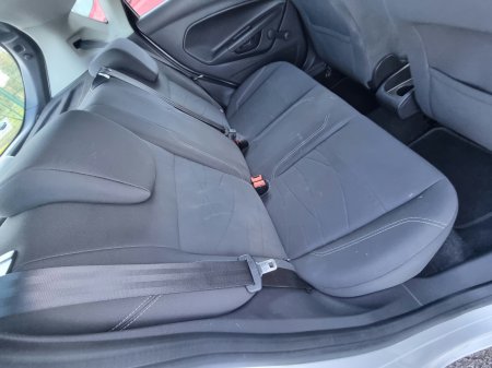 2013 Ford Fiesta - photo 12